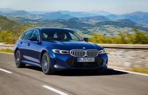 BMW Serie 3 in versione aggiornata: i maggiori cambiamenti si vedono all’interno