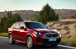 La nuova BMW X2: smagliante nelle versioni con motore termico o completamente elettrica