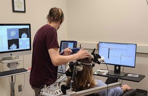 La stimolazione cerebrale svela i meccanismi del comportamento umano… e promette trattamenti per Alzheimer e Parkinson