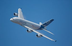 Vivere vicino agli aeroporti: l’impatto silenzioso del rumore degli aerei sulla salute del cuore