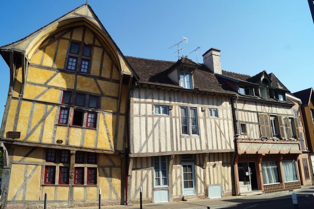 Troyes